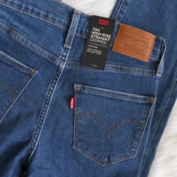 NEW Levis 724 High Rise Cropped Blue Jeans Size 25 Straight Leg Distressed - Picture 8 of 10